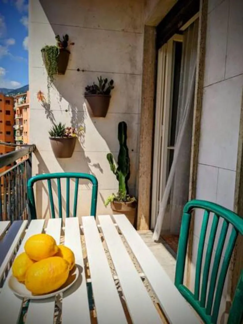 Apartment 248 - Casa Amarcord - Appartamento Vintage Vista Mare E A Pochi Minuti Dal Centro Di Sanremo Italy