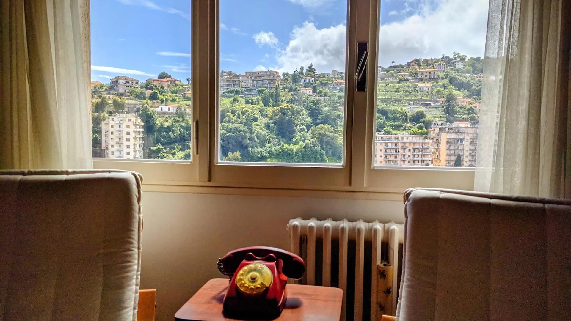 248 - Casa Amarcord - Appartamento Vintage Vista Mare E A Pochi Minuti Dal Centro Di Sanremo